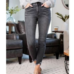 KanCan Dark Gray/Faded Black Denim Skinny Jeans - Size 7 / Size 27